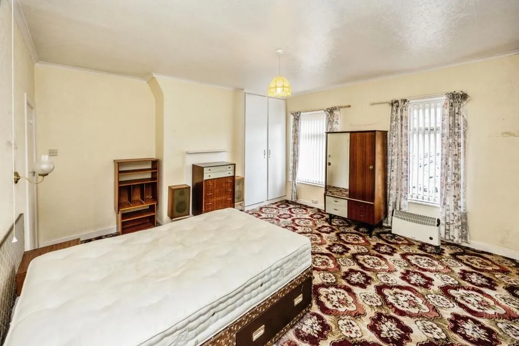 Huddersfield, West Yorkshire, HD2 1UP - Online Properties