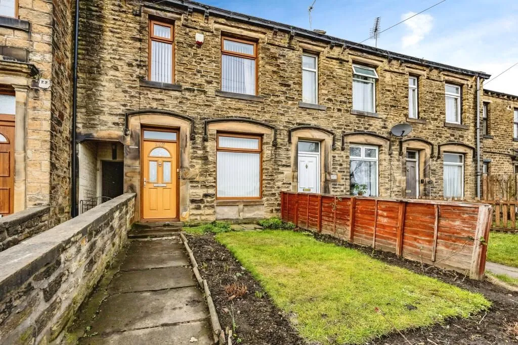 Huddersfield, West Yorkshire, HD2 1UP - Online Properties