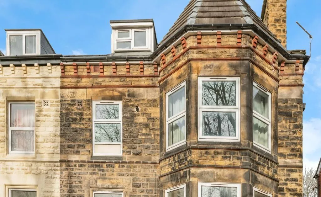 Leeds, West Yorkshire, LS8 4EU - Online Auctions