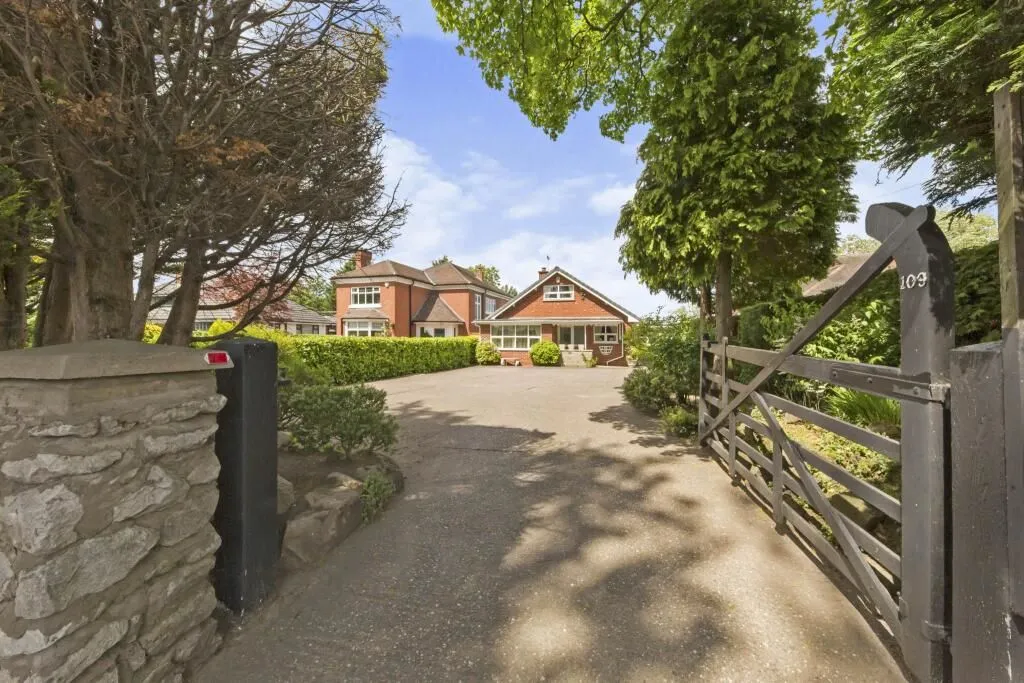 Sandbach, Cheshire, CW11 1FH - Online Auctions