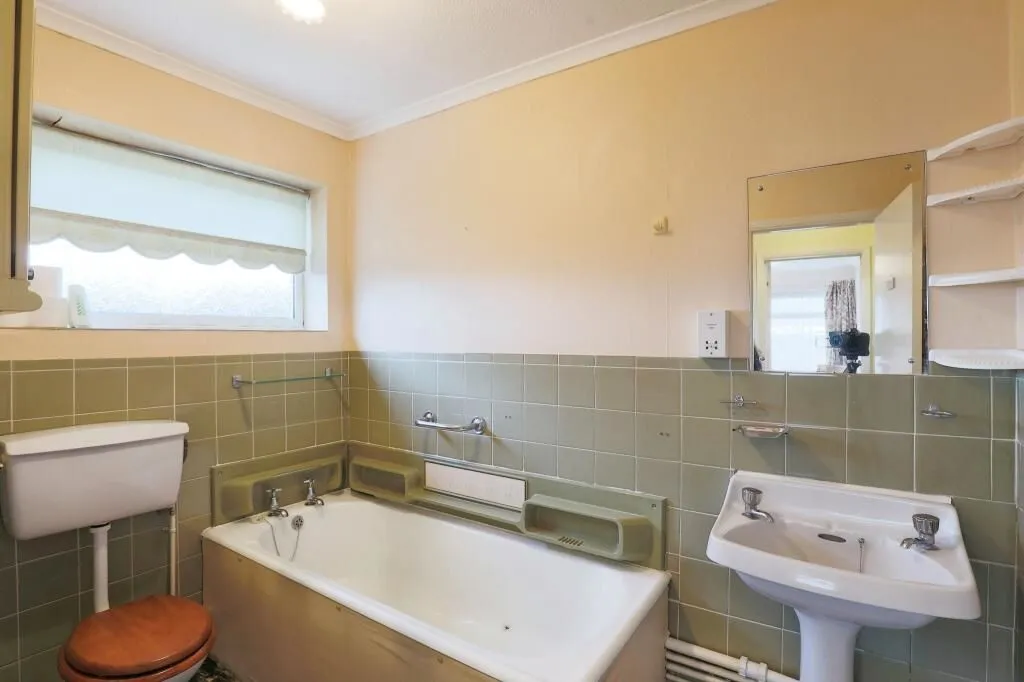 Evesham, Worcestershire, WR11 2QB - Online Properties
