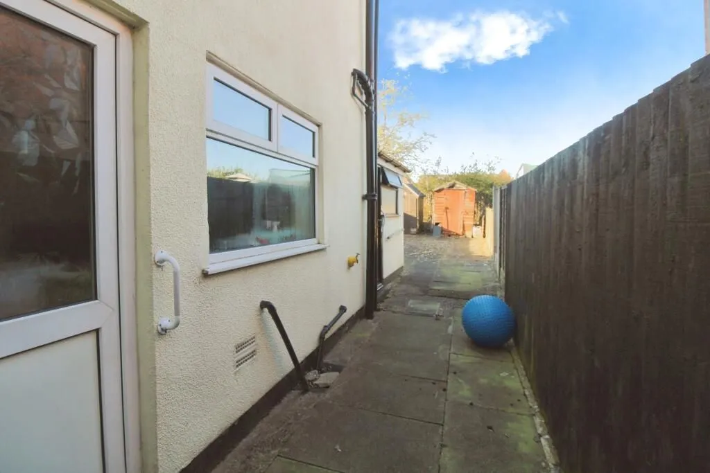 Birmingham, West Midlands, B9 5NN - Online Properties