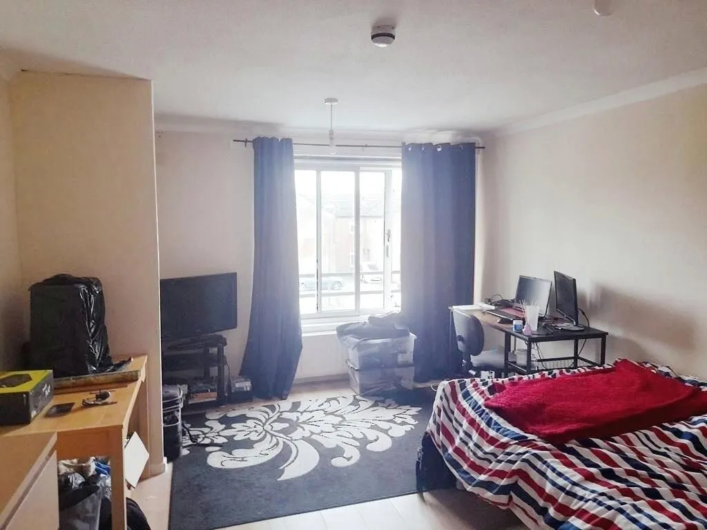 Conniburrow, Milton Keynes, Buckinghamshire, MK14 7DB - Online Properties