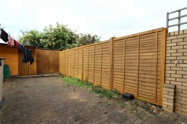 Conniburrow, Milton Keynes, Buckinghamshire, MK14 7DB - Online Properties