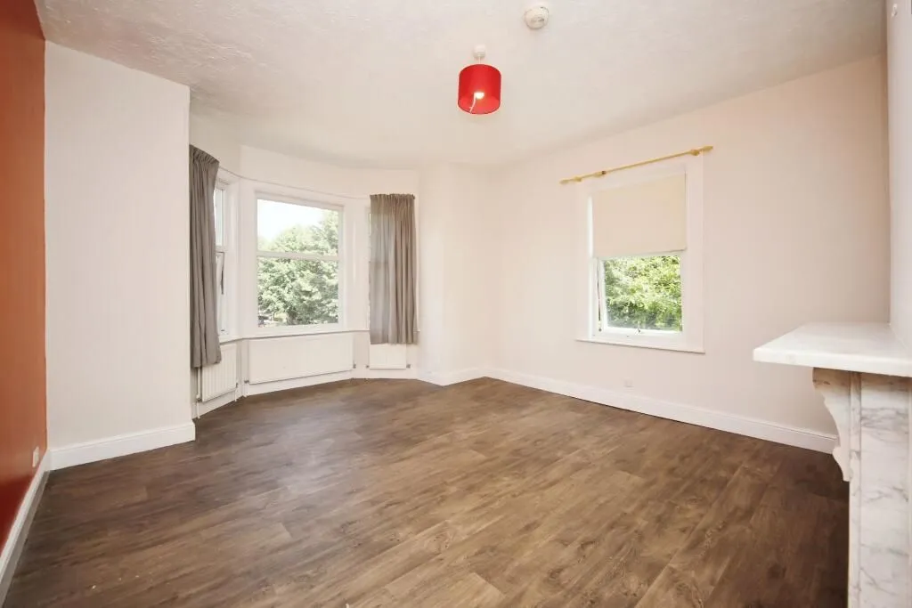 27 Birmingham Road, Kidderminster, Worcestershire, DY10 2BX - Online Auctions