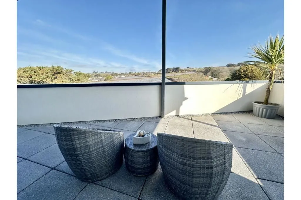 Pengersick Lane, Praa Sands, Penzance, Cornwall, TR20 9SQ - Online Auctions