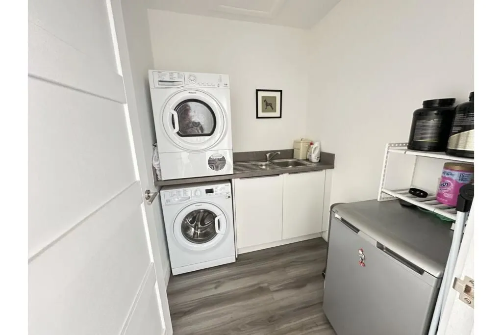 Pengersick Lane, Praa Sands, Penzance, Cornwall, TR20 9SQ - Online Auctions