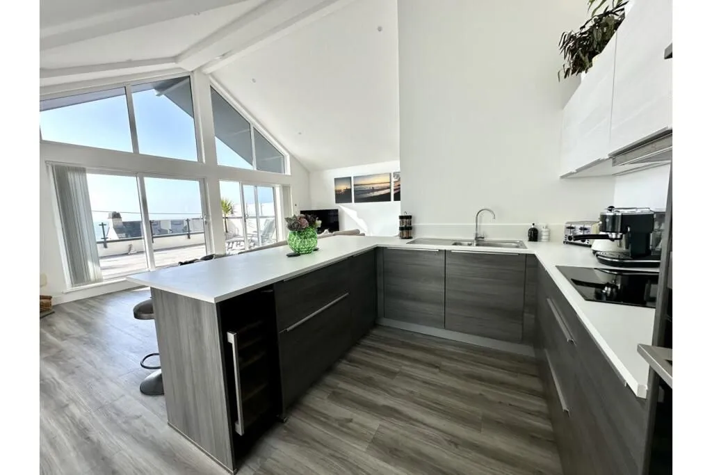 Pengersick Lane, Praa Sands, Penzance, Cornwall, TR20 9SQ - Online Auctions