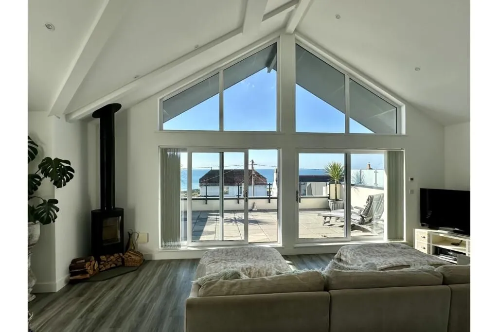 Pengersick Lane, Praa Sands, Penzance, Cornwall, TR20 9SQ - Online Auctions