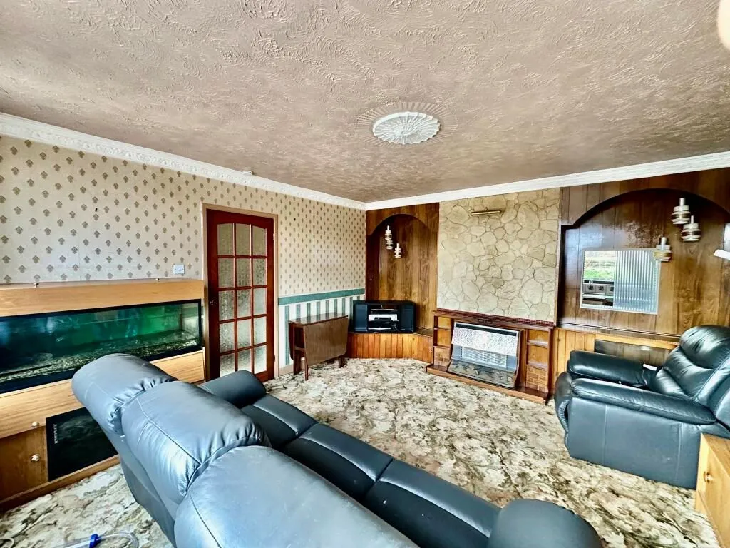 Sheffield, South Yorkshire, S5 9JT - Online Properties