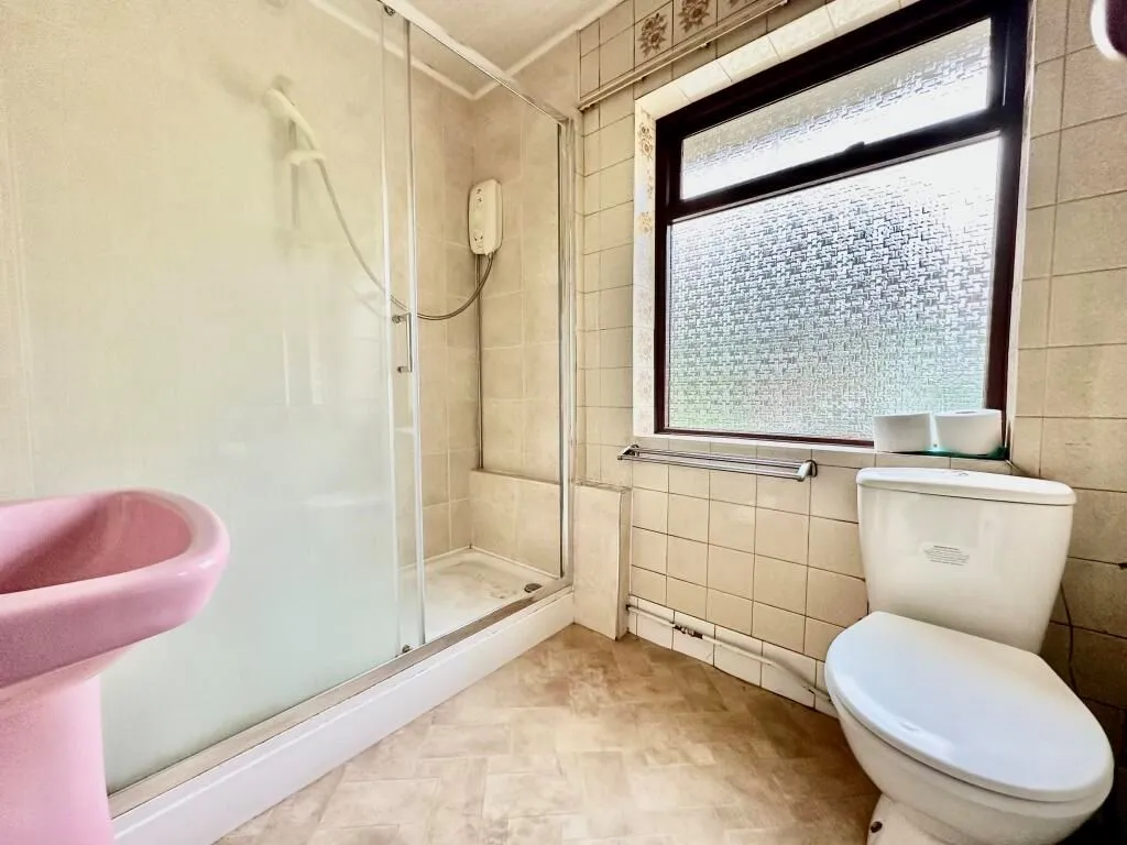 Sheffield, South Yorkshire, S5 9JT - Online Properties