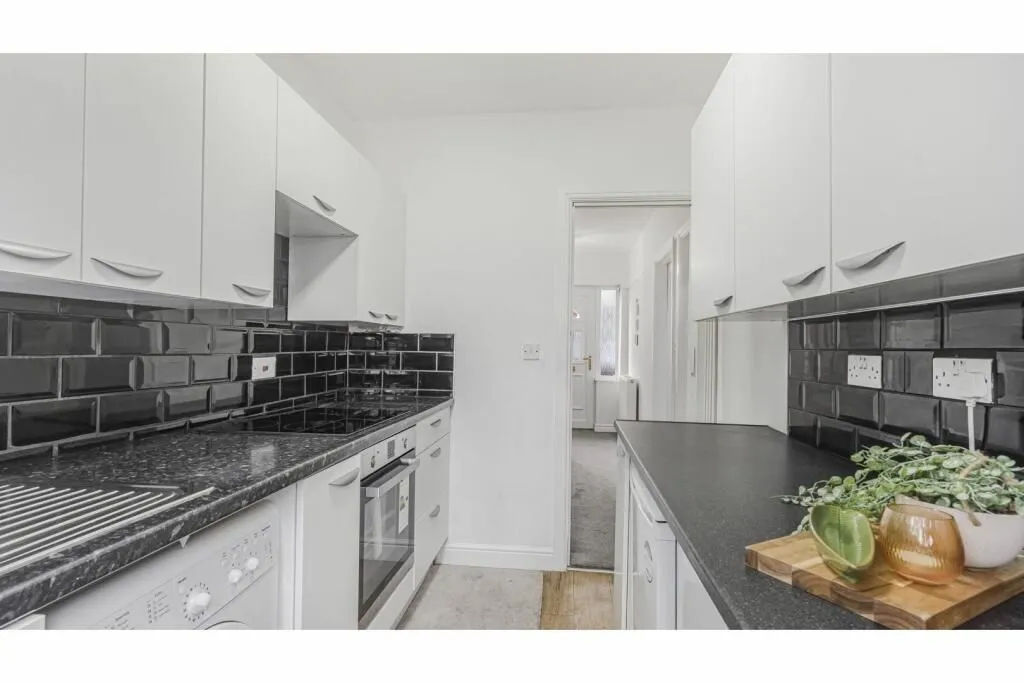 Rednal, Birmingham, West Midlands, B45 8ED - Online Auctions