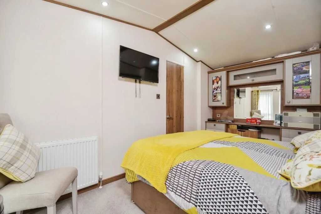 Darlington, County Durham, DL1 1DL - Online Auctions