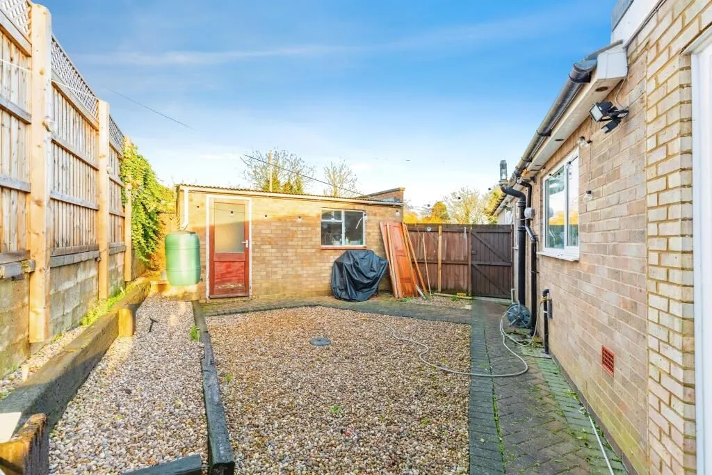 Wellingborough, Northamptonshire, NN8 2BN - Online Auctions
