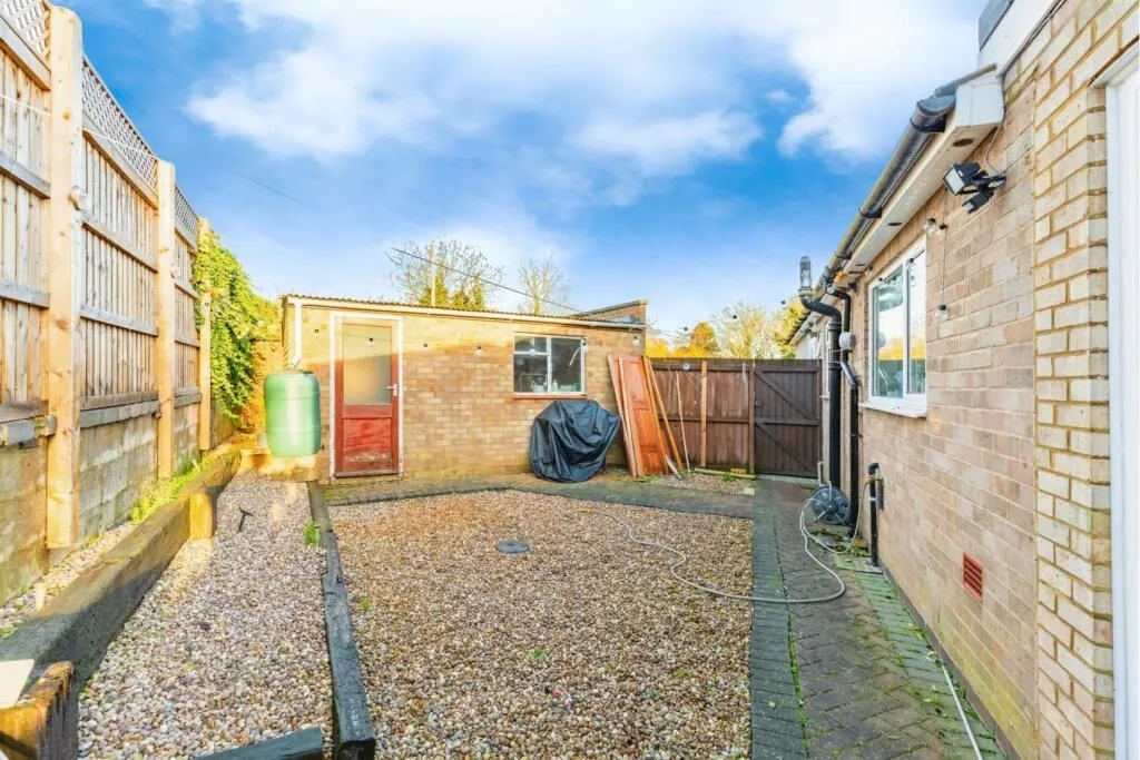 Wellingborough, Northamptonshire, NN8 2BN - Online Auctions