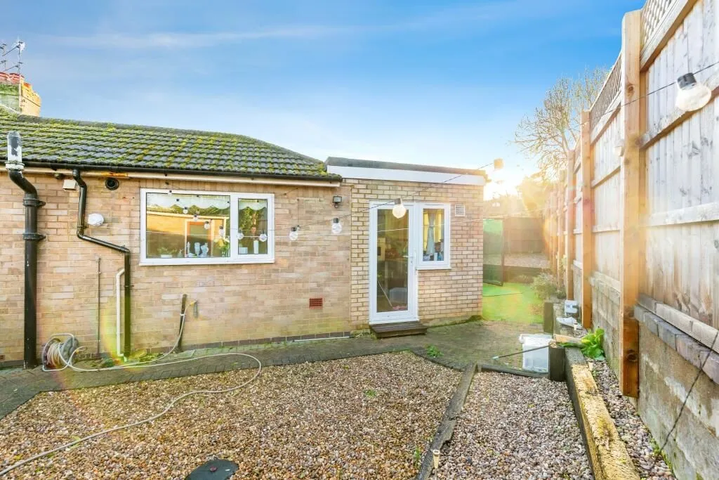 Wellingborough, Northamptonshire, NN8 2BN - Online Auctions