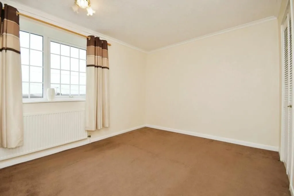 Chesterfield, Derbyshire, S41 0BP - Online Auctions