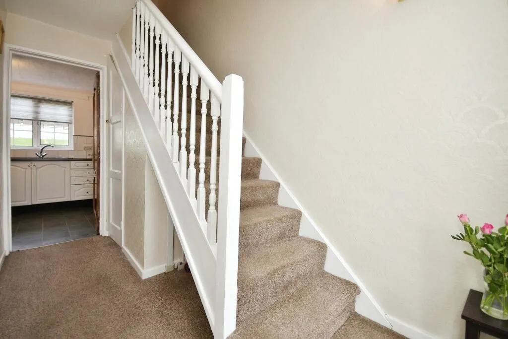 Chesterfield, Derbyshire, S41 0BP - Online Auctions