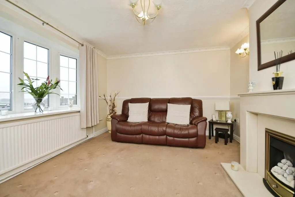 Chesterfield, Derbyshire, S41 0BP - Online Auctions