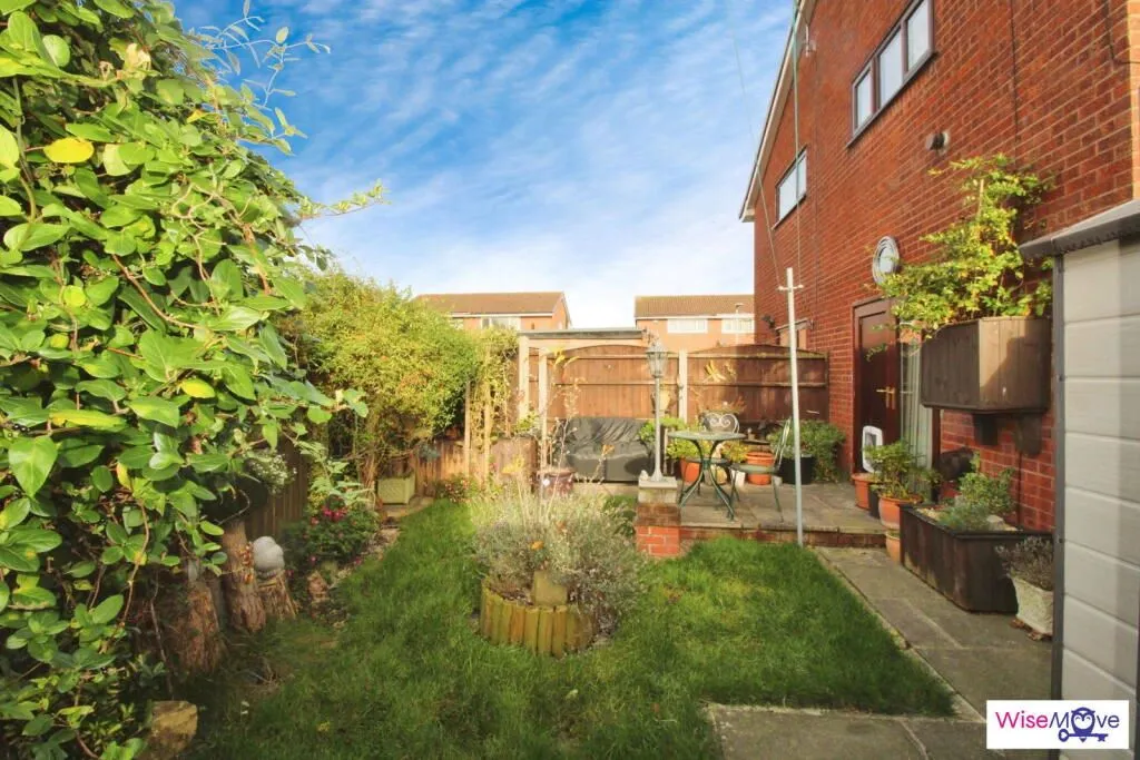 Widnes, Cheshire, WA8 4TT - Online Auctions