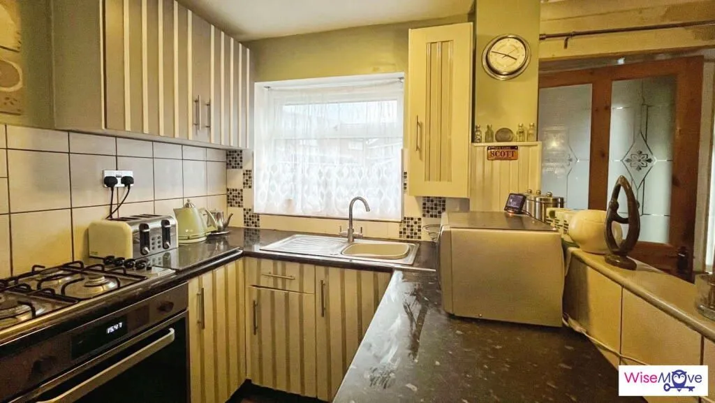 Widnes, Cheshire, WA8 4TT - Online Auctions