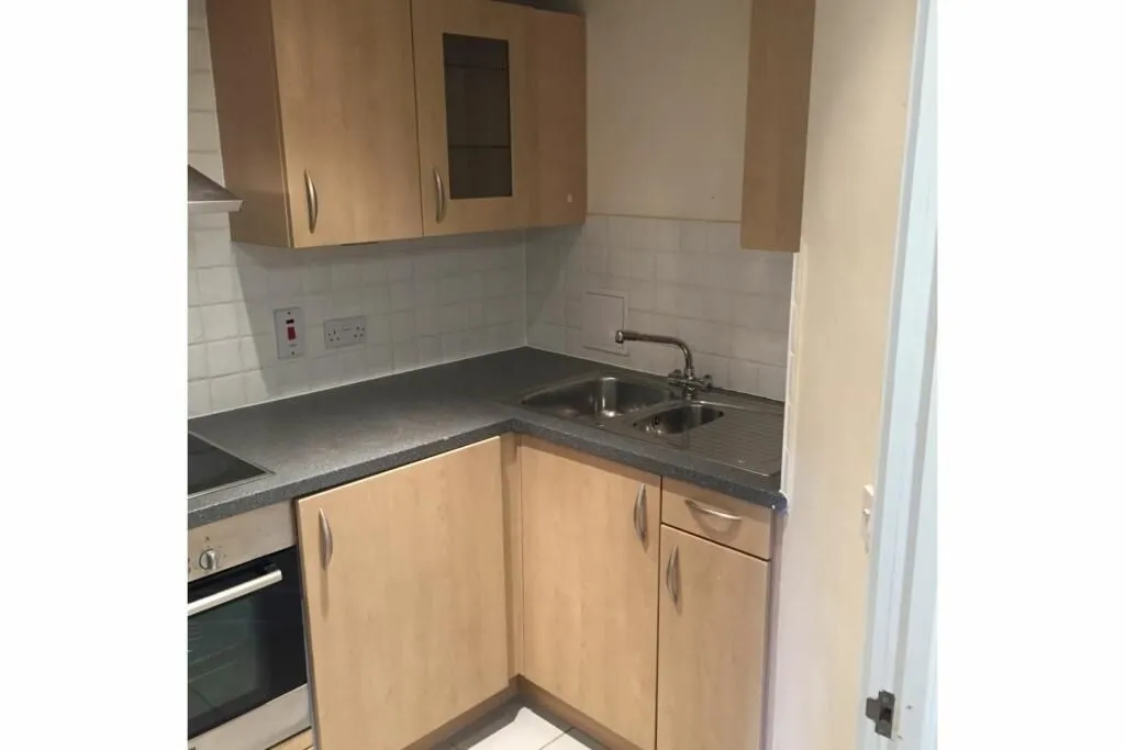 Kingswood Court, Hither Green Lane, London, SE13 6TD - Online Auctions