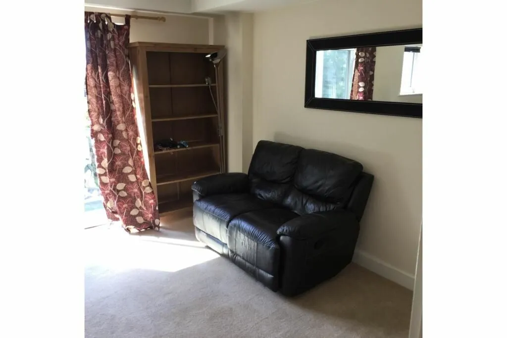 Kingswood Court, Hither Green Lane, London, SE13 6TD - Online Auctions