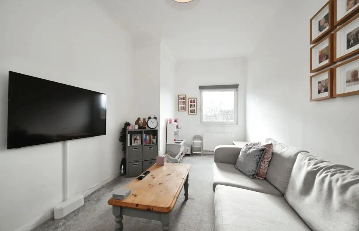 Wokingham, Berkshire, RG40 1RY - Online Auctions