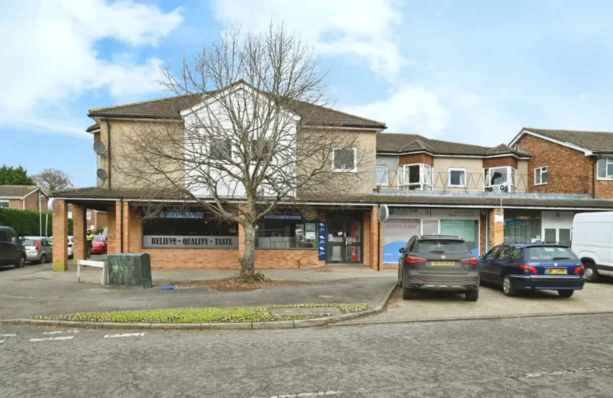 Wokingham, Berkshire, RG40 1RY - Online Auctions