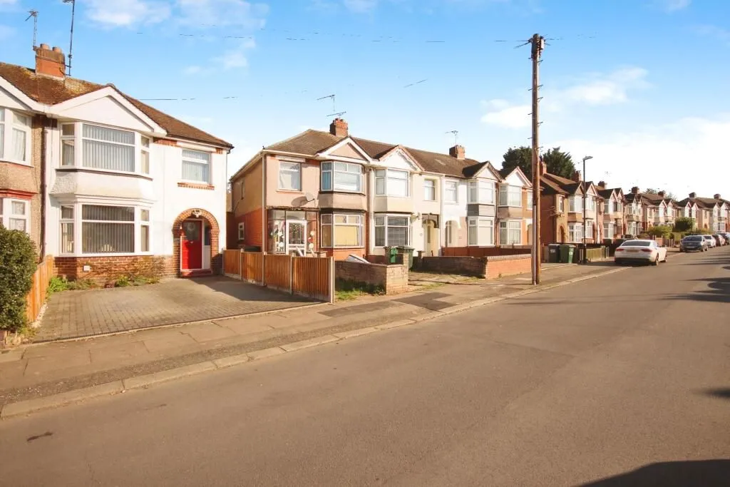 Coventry, West Midlands, CV4 9BS - Online Auctions