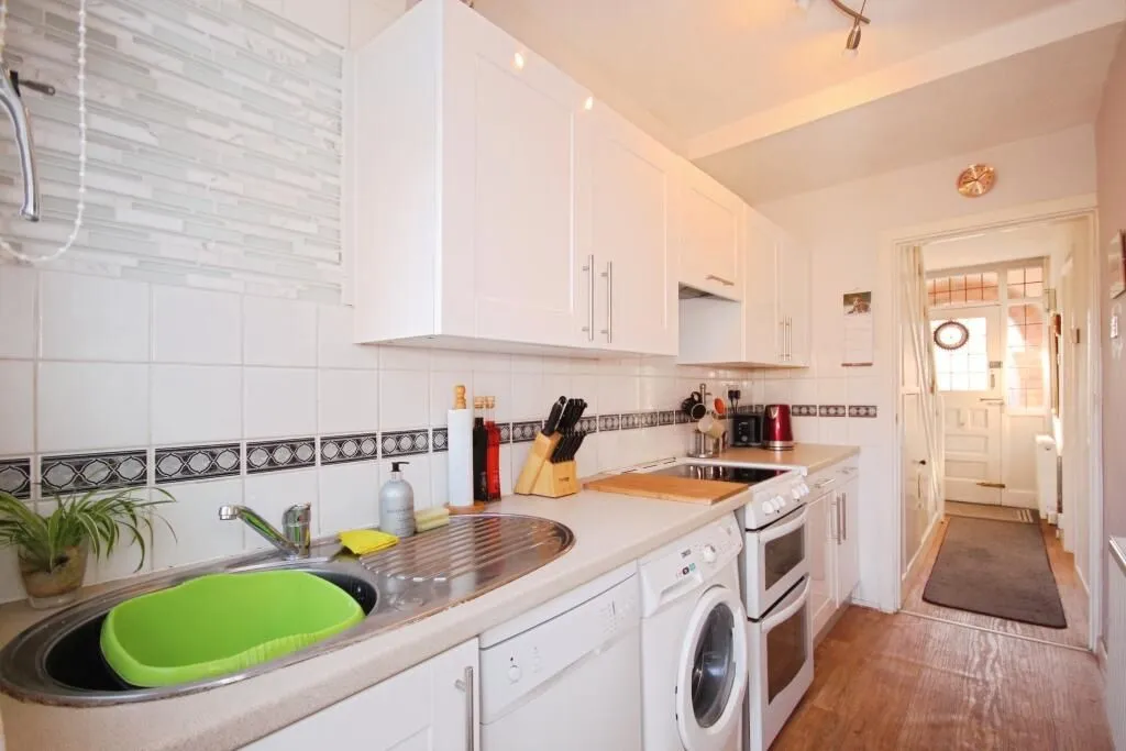 Coventry, West Midlands, CV4 9BS - Online Auctions