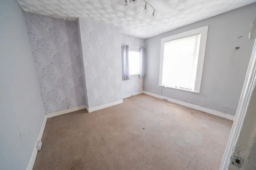 Brynhyfryd, Swansea, West Glamorgan, SA5 9JU - Online Properties