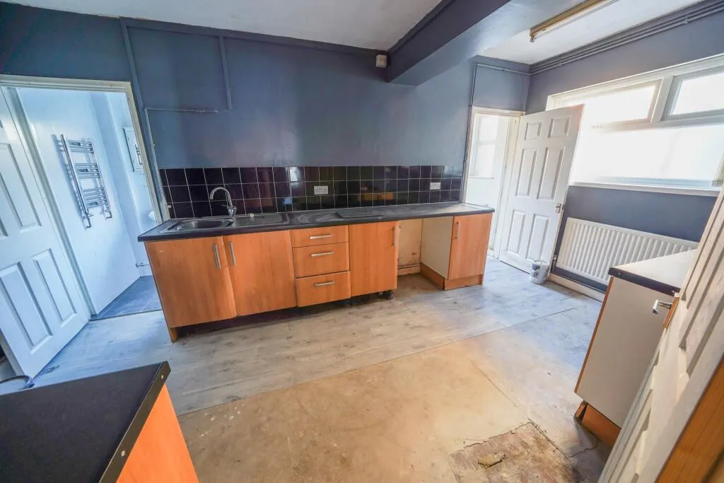 Brynhyfryd, Swansea, West Glamorgan, SA5 9JU - Online Properties