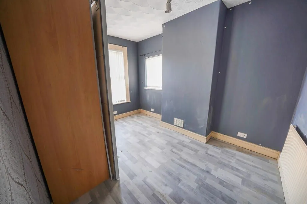 Brynhyfryd, Swansea, West Glamorgan, SA5 9JU - Online Properties