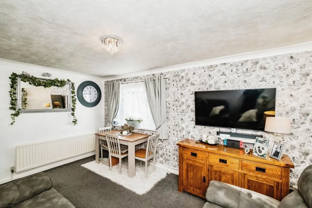 Tower House, 5 Reigate Road, Worthing, West Sussex, BN11 5NF - Online Auctions