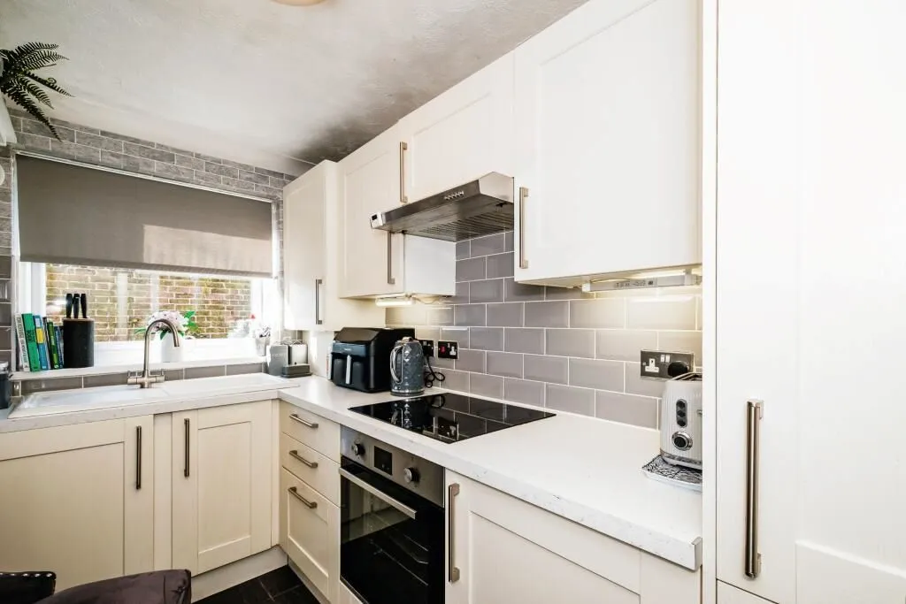 Tower House, 5 Reigate Road, Worthing, West Sussex, BN11 5NF - Online Auctions