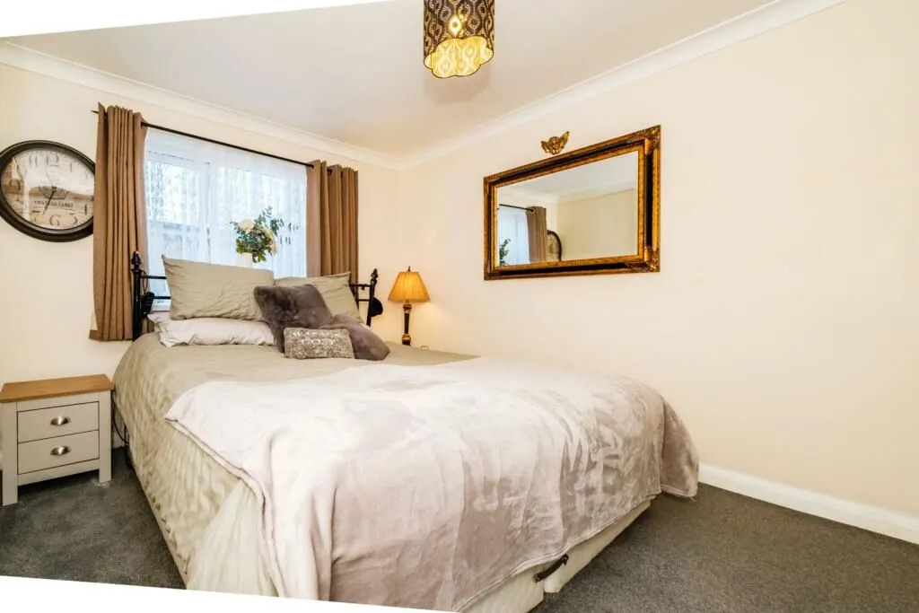 Tower House, 5 Reigate Road, Worthing, West Sussex, BN11 5NF - Online Auctions