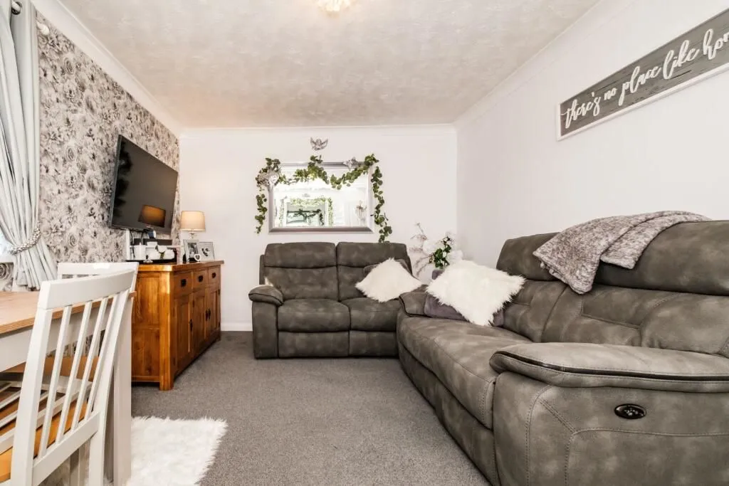 Tower House, 5 Reigate Road, Worthing, West Sussex, BN11 5NF - Online Auctions