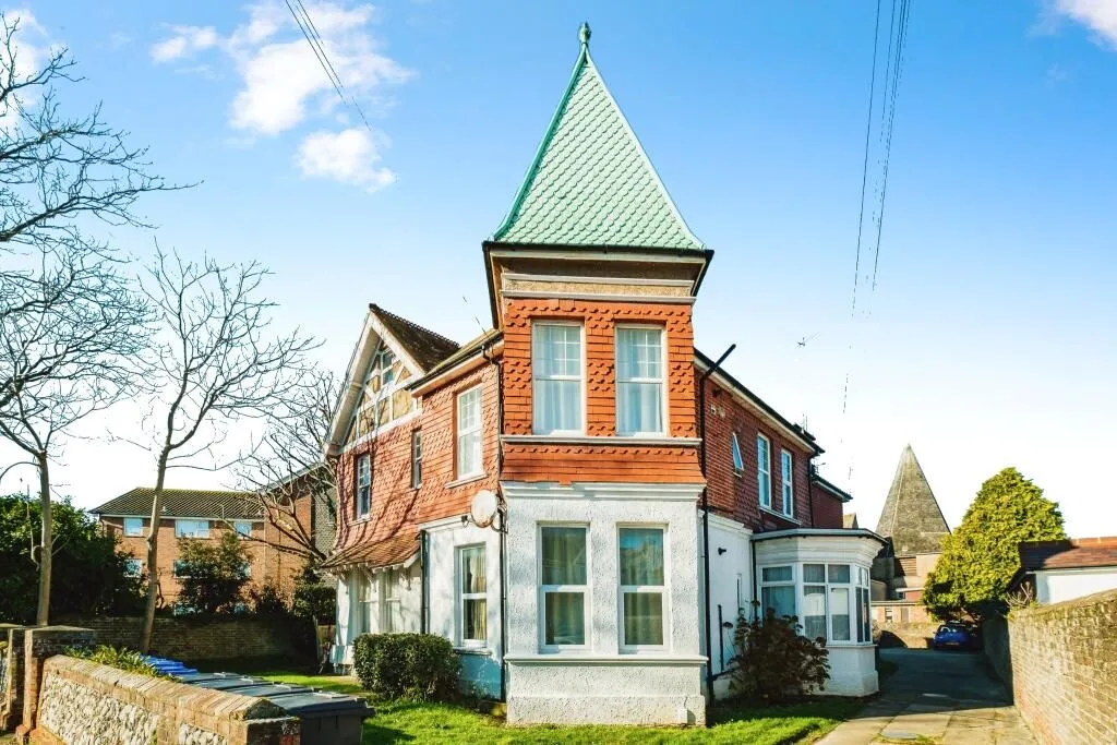 Tower House, 5 Reigate Road, Worthing, West Sussex, BN11 5NF - Online Auctions