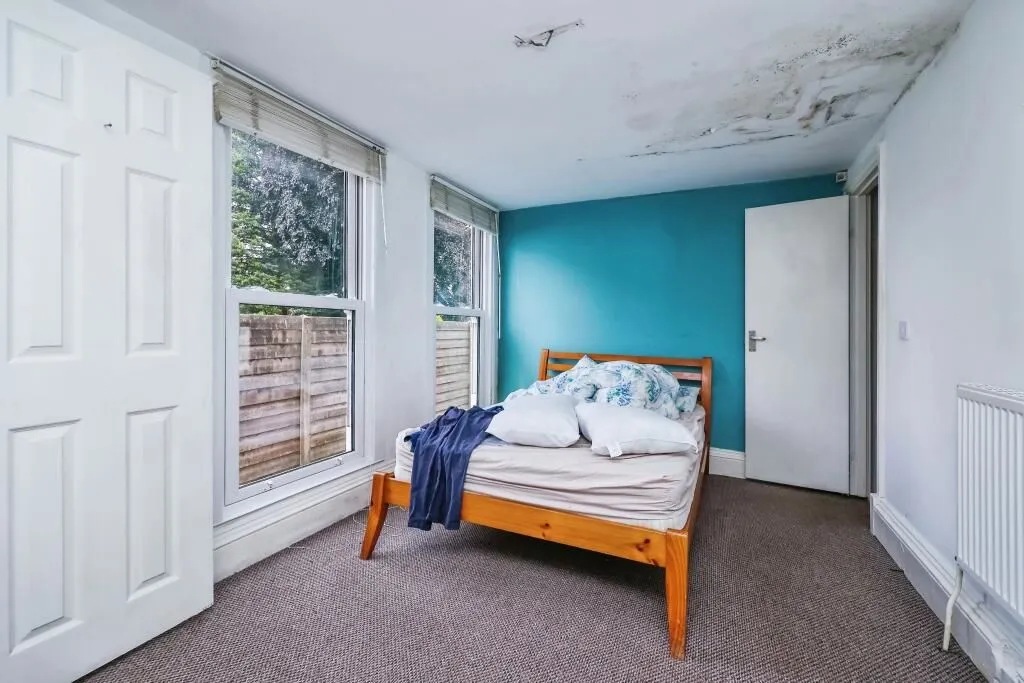 89a Forest Road West, Nottingham, Nottinghamshire, NG7 4ER - Online Auctions