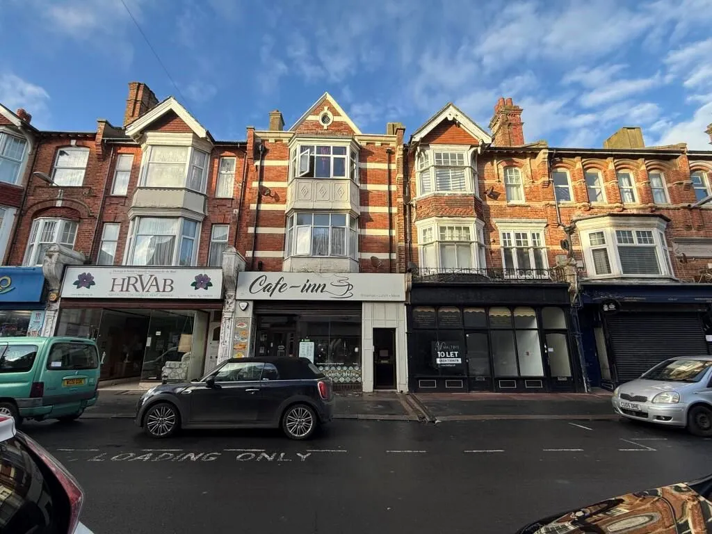 Bexhill-on-Sea, East Sussex, TN40 1AX - Online Properties