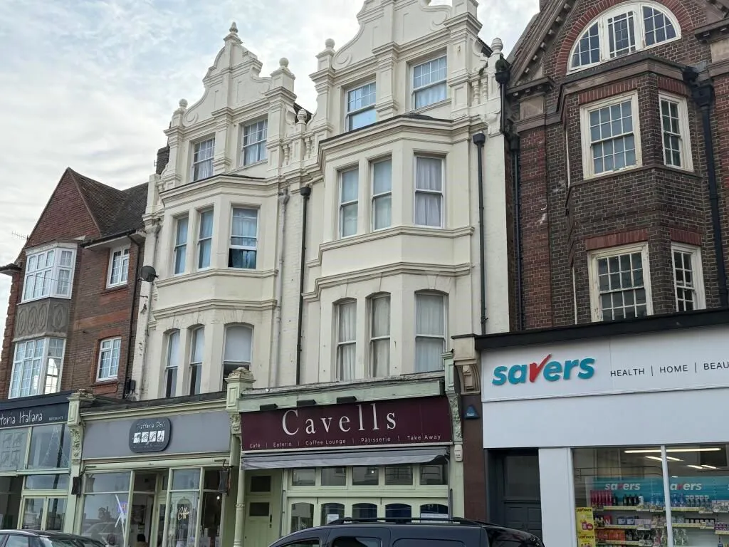 Bexhill-on-Sea, East Sussex, TN40 1AX - Online Properties