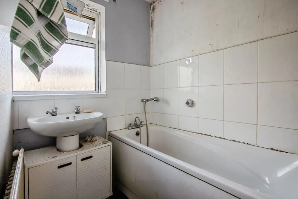 Darfield, Barnsley, South Yorkshire, S73 9QP - Online Auctions