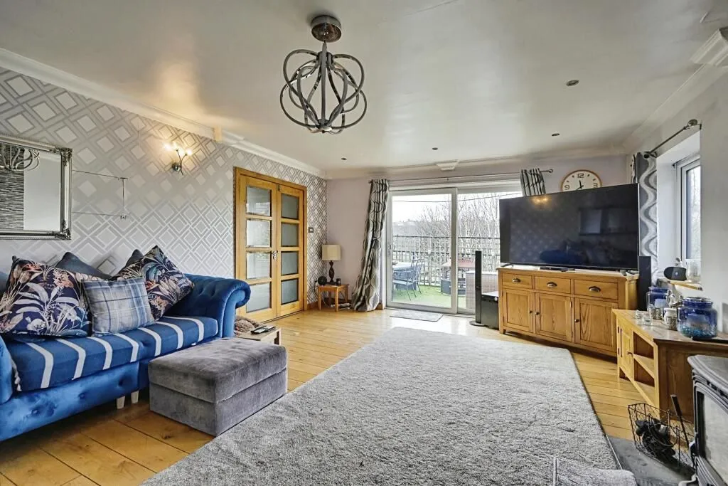 Old Lane, Halifax, West Yorkshire, HX3 6TF - Online Auctions