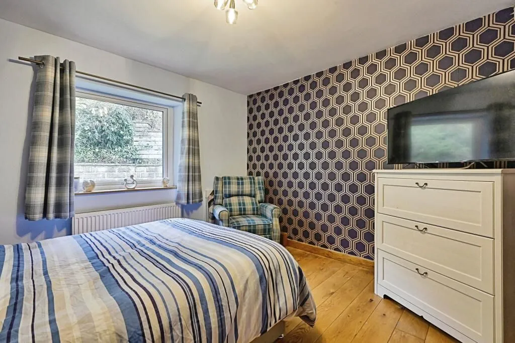 Old Lane, Halifax, West Yorkshire, HX3 6TF - Online Auctions