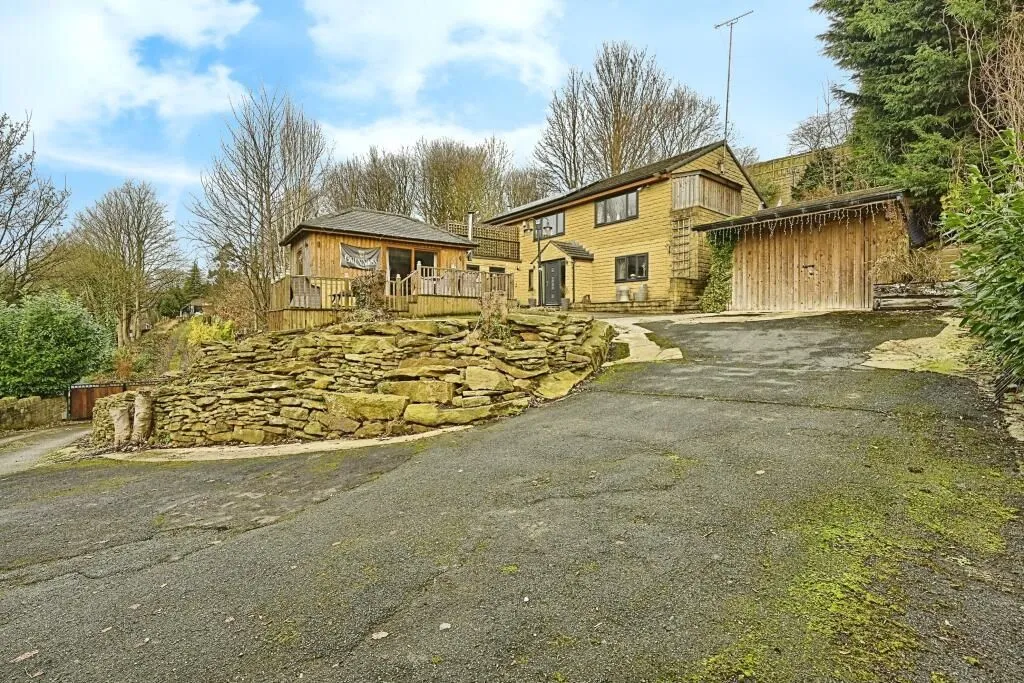 Old Lane, Halifax, West Yorkshire, HX3 6TF - Online Auctions