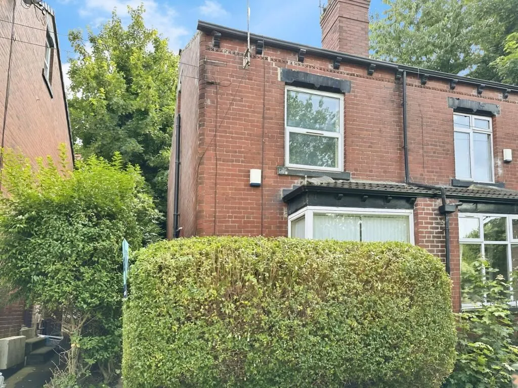 Leeds, West Yorkshire, LS4 2NT - Online Properties