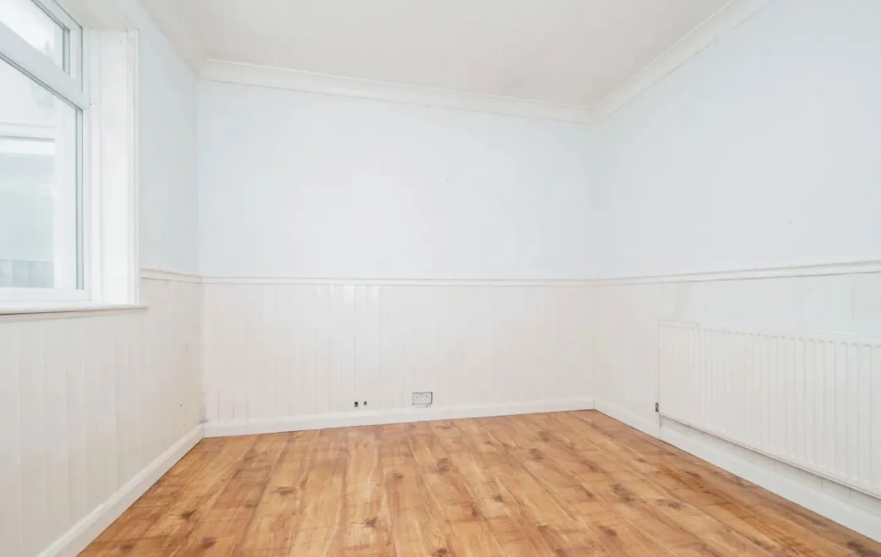 Clacton-on-Sea, Essex, CO15 3JB - Online Auctions