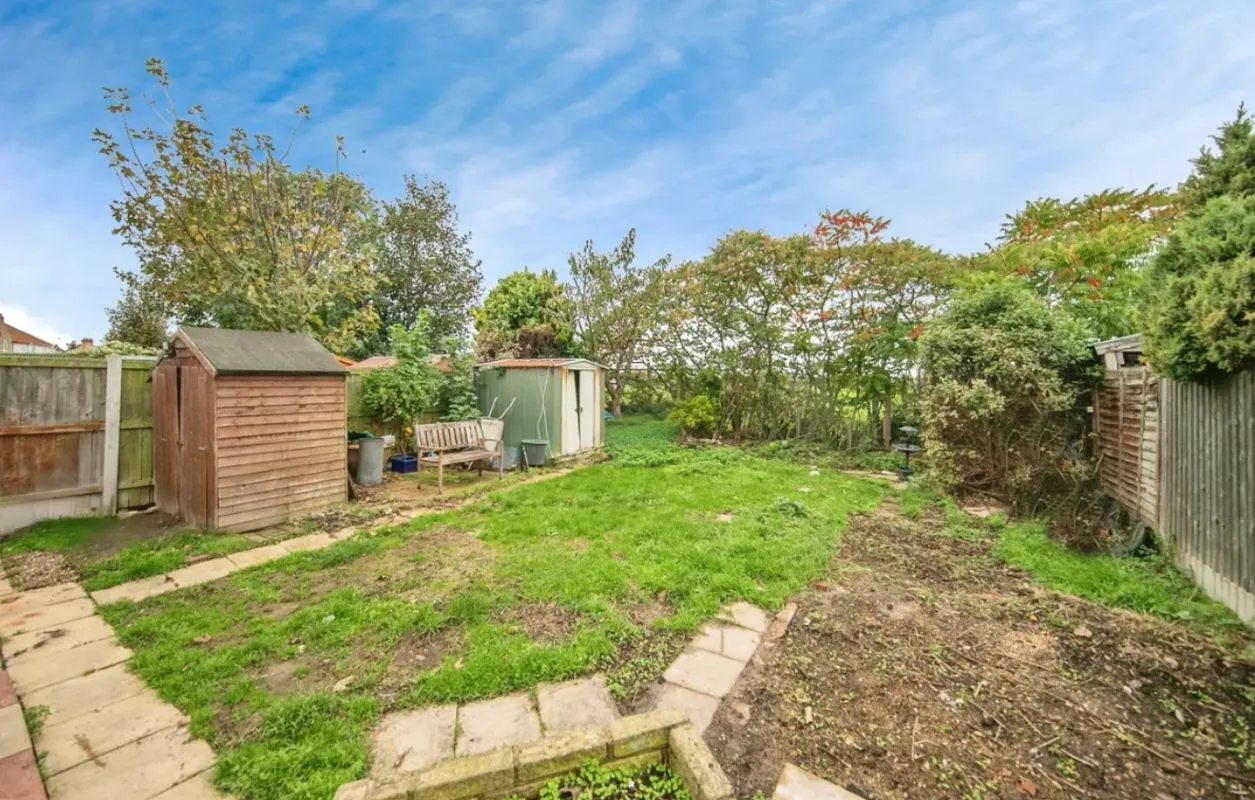 Clacton-on-Sea, Essex, CO15 3JB - Online Auctions