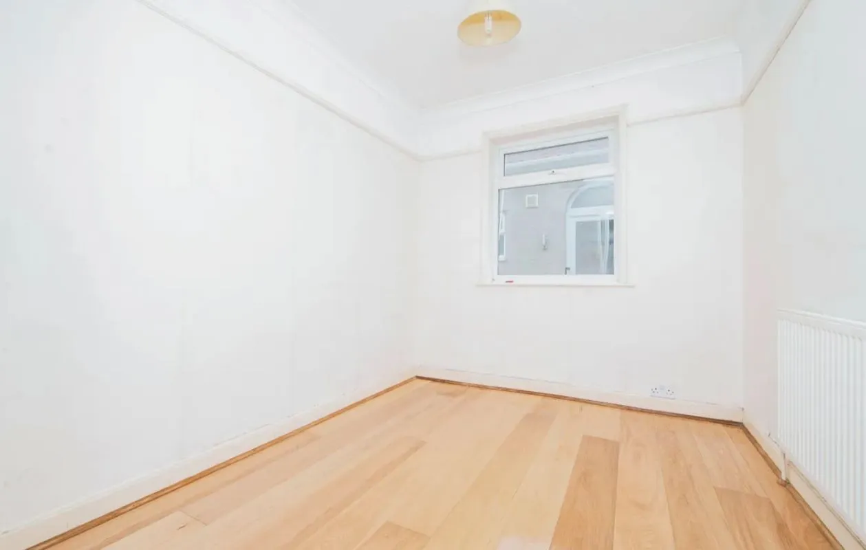 Clacton-on-Sea, Essex, CO15 3JB - Online Auctions